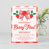 Erdbeere 1. Geburtstag Rot Gingham-Schleife Einladung (Stehend Vorderseite)