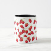 Erdbeere auf weißem Hintergrund auf Tasse  (Zentrum)
