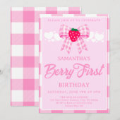 Erdbeere Erster Geburtstag Rosa Gingham-Schleife Einladung (Vorne/Hinten)