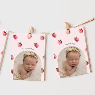 Erdbeere Foto Meilenstein-Banner zum ersten Geburt Einladung