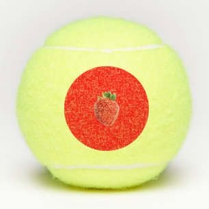 Erdbeere im Sommer Tennisbälle