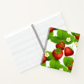 Erdbeere ist im Garten Notizblock (Innenseite)