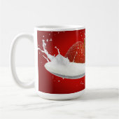 Erdbeere mit Milchspritze Kaffeetasse (Links)