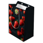 Erdbeere Mittlere Geschenktüte (Rückseite Schrägansicht)