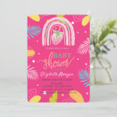 Erdbeere Tropische Blätter Pink Baby Dusche Einladung (Stehend Vorderseite)