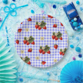 Erdbeere und niedliche Teller aus Gingham (Party)