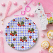 Erdbeere und niedliche Teller aus Gingham (Party)