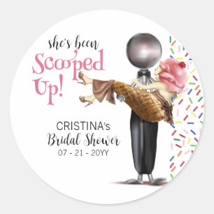 Erdbeereis-Hochzeitsdusche im Scoop-Design Runder Aufkleber