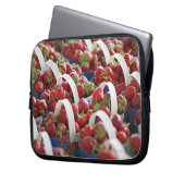 Erdbeeren am Marktstandort Laptopschutzhülle (Vorderseite Links)