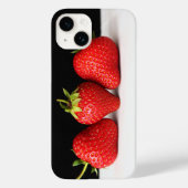 Erdbeeren auf schwarz-weiß ipha Case-Mate iPhone hülle (Rückseite)