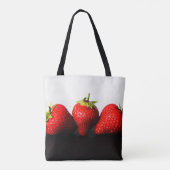 Erdbeeren auf Weiß über Schwarz Tasche (Rückseite)