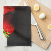 Erdbeeren auf Weiß über schwarze ktcnm Geschirrtuch (Viertel Falte)