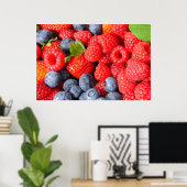 Erdbeeren Blaubeeren und Himbeeren Poster (Heimbüro)