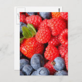 Erdbeeren Blaubeeren und Himbeeren Postkarte (Vorne/Hinten)