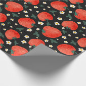- Erdbeeren & Blüten auf Schwarz Geschenkpapier (Ecke)