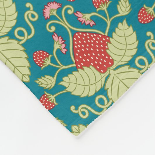 Erdbeeren, Blüten und Fruchtläufer Fleecedecke (Ecke)