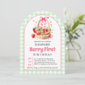 Erdbeeren grün Gingham Beere Erster Geburtstag Einladung (Stehend Vorderseite)