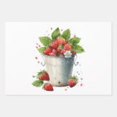 Erdbeeren in einem Eimer Geschenkpapier Set (Vorderseite)