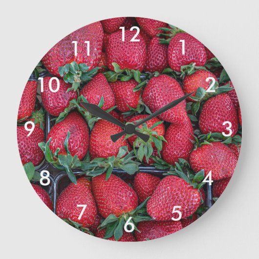 Erdbeeren mit grünen Blätter Große Wanduhr (Vorderseite)