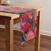 Erdbeeren mit grünen Blätter Kurzer Tischläufer (Beispiel)