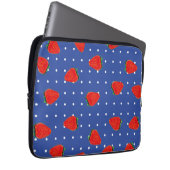 Erdbeeren mit Punkten Laptopschutzhülle (Vorne Rechts)