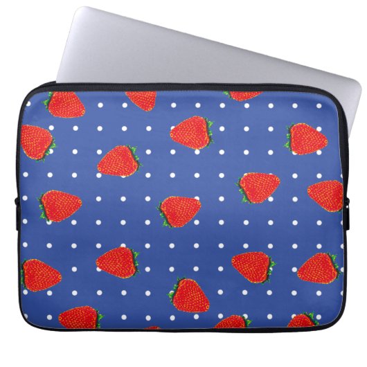 Erdbeeren mit Punkten Laptopschutzhülle (Vorderseite)