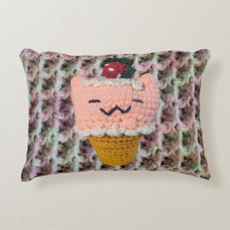 Erdbeeren-N-Creme Ice Creme Cone Amigurumi Cat Dekokissen