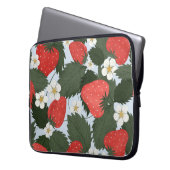 Erdbeeren: Sommerfrucht Musterdesign. Laptopschutzhülle (Vorderseite Links)