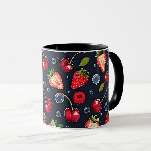 Erdbeeren und Kirschen auf dunklem Hintergrund Tasse (VorderseiteRechts)
