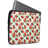 Erdbeeren und Milcherzeugnisse Laptopschutzhülle (Vorne Rechts)