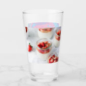 Erdbeeren und Rahm Glas (Vorderseite)