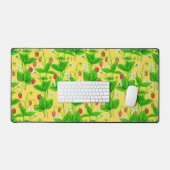 Erdbeergarten auf gelb schreibtischunterlage (Tastatur & Maus)