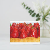 Erdbeerkuchen mit Minze Postkarte (Stehend Vorderseite)