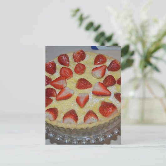 Erdbeerkuchen Postkarte (Stehend Vorderseite)
