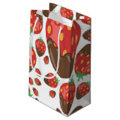 Erdbeermuster Kleine Geschenktüte (Rückseite Schrägansicht)