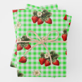 Erdbeerpapier auf grünem Gingham Geschenkpapier Set (Beispiel)