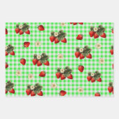Erdbeerpapier auf grünem Gingham Geschenkpapier Set (Vorderseite)