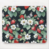 Erdbeerpflaster mit Blume und Schmetterlingen Mousepad (Vorne)
