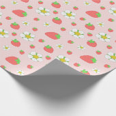 Erdbeerpunkte im Rosa Geschenkpapier (Ecke)