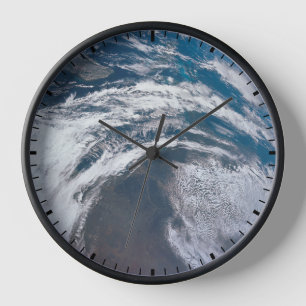 Erde aus der Apollo 12 Raumsonde. Uhr