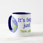 Erde ist größer als Amerika Tasse (Vorderseite Links)