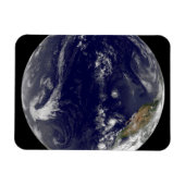 Erde mit drei tropischen Zyklonen im Pazifik. Magnet (Horizontal)