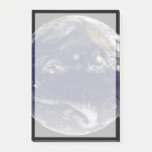 Erde mit drei tropischen Zyklonen im Pazifik. Post-it Klebezettel (Vorderseite)