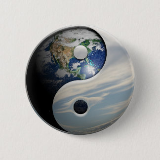 Erde und Himmel Yin Yang Button