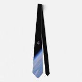 Erde und Mond aus dem Weltraum Shuttle Discovery Krawatte (Vorderseite)