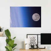 Erde und Mond von der Internationalen Raumstation Poster (Heimbüro)