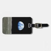 Erde vom Mond im Schwarzen Raum: Erde Gepäckanhänger (Vorderseite horizontal)