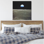 Erde vom Mond im Schwarzen Raum: Erde Leinwanddruck (Insitu (Schlafzimmer))