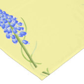 Erdfrühling auf einem Tischläufer (M) (Ecke)