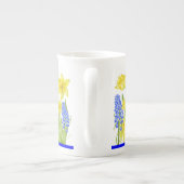 Erdfrühling auf einer Knochen-China-Tasse (M,D) Porzellantasse (Rückseite)